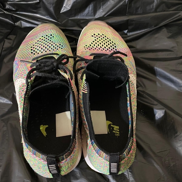 NIKE SNEAKERS 🔥 - Picture 3 of 10